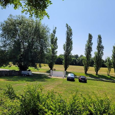 Bed and Breakfast L'Aurigast Auriac-Lagast Exterior foto